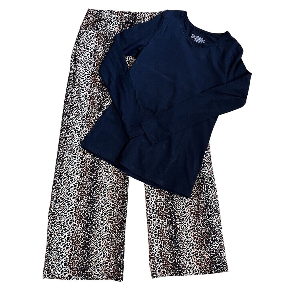 Felina 2 Piece Black Long Sleeve Top & Leopard w/ Pockets Flared Bottoms Sz Sm